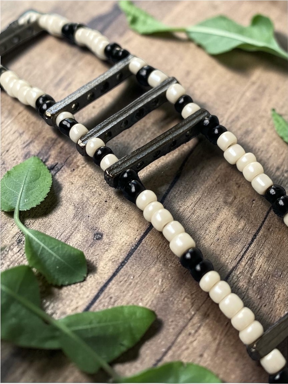 NWOT Boho Tribal Black & White Beaded Ladder Choker Necklace - Picture 7 of 11